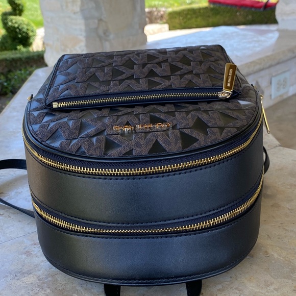 Michael Kors Adina signature backpack brown NWT - Picture 5 of 13